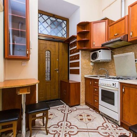 Квартира Подобово У Центрі Львова Вулиця Замарстинівська 5 Dış mekan fotoğraf